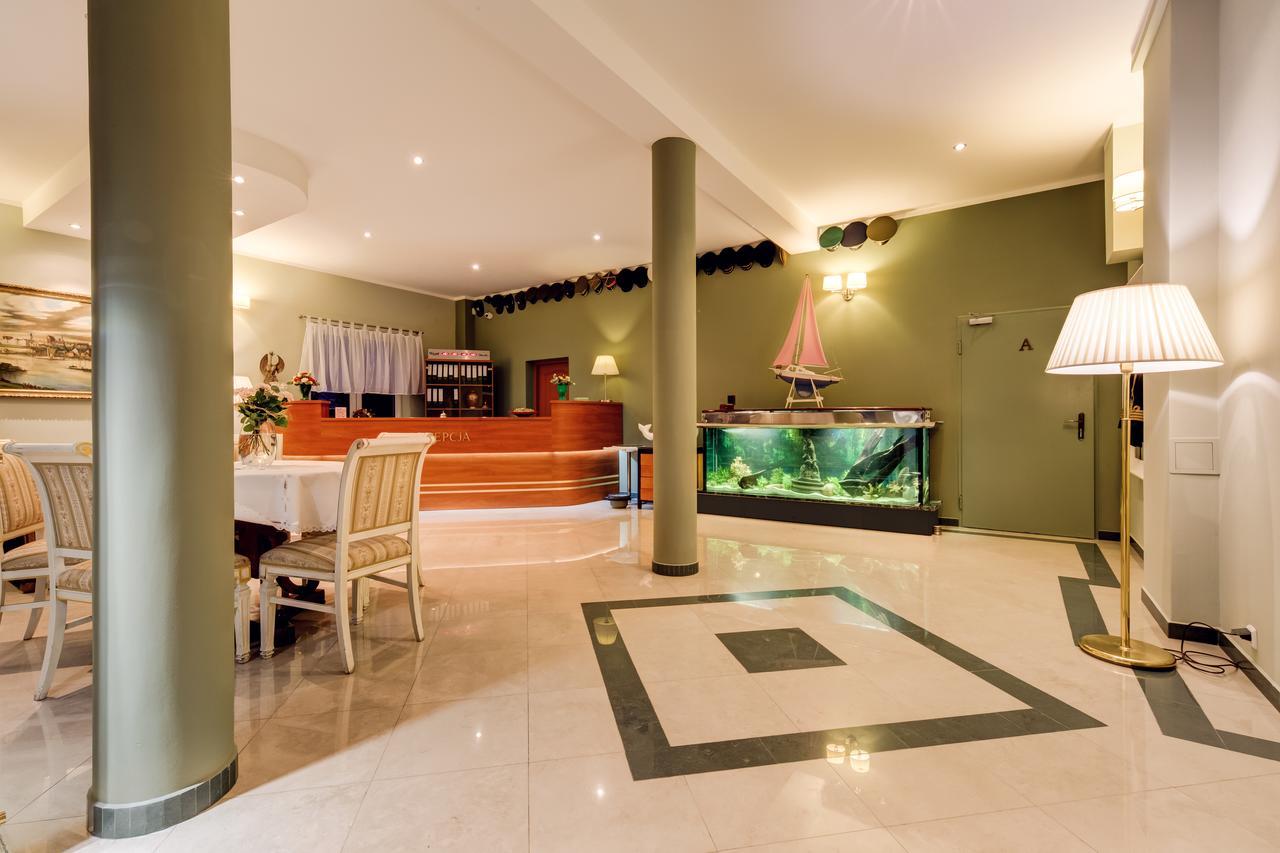 Plaza Bed and breakfast